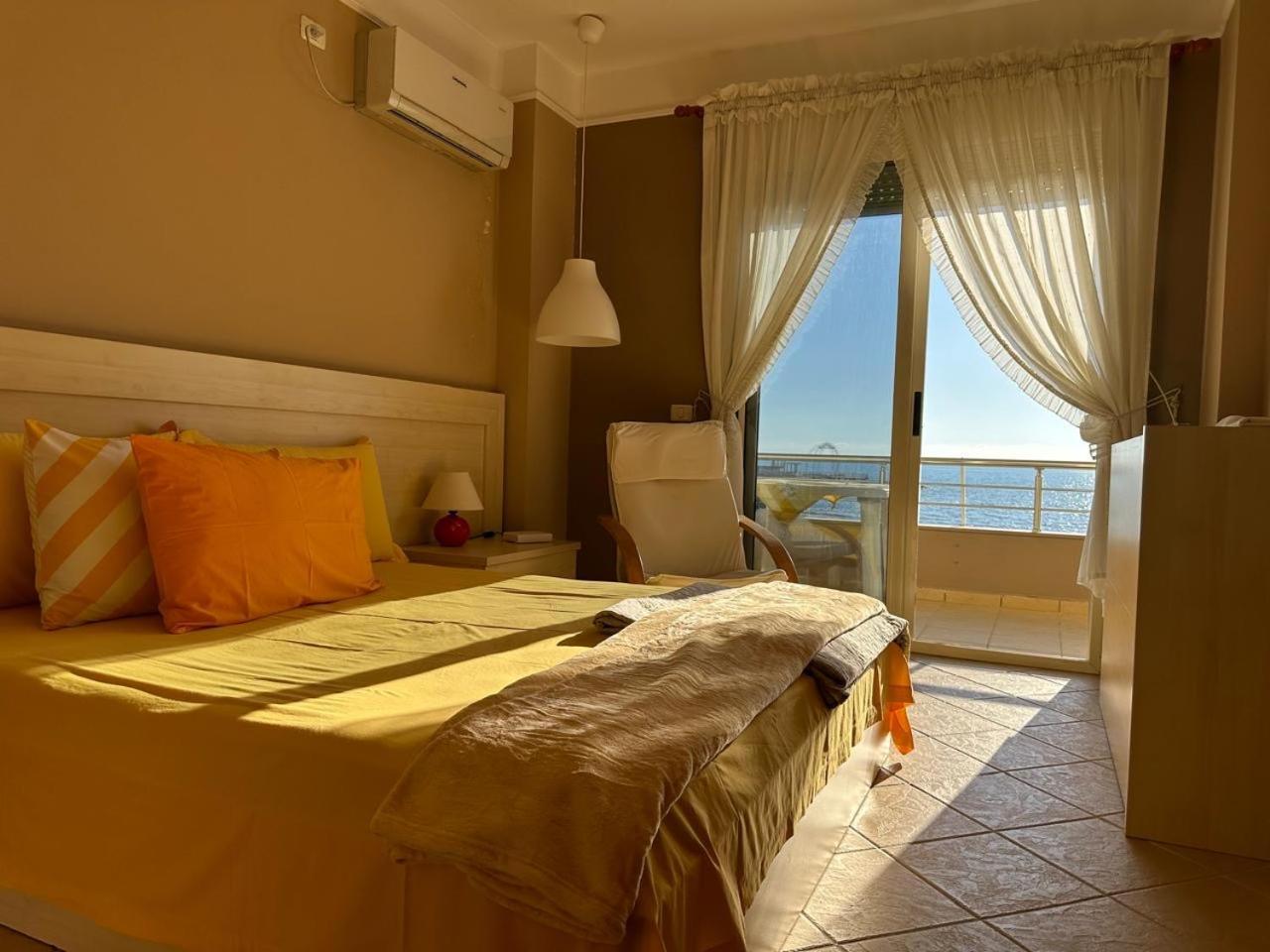 Beach View! Seaside Apartment Durres Exterior photo