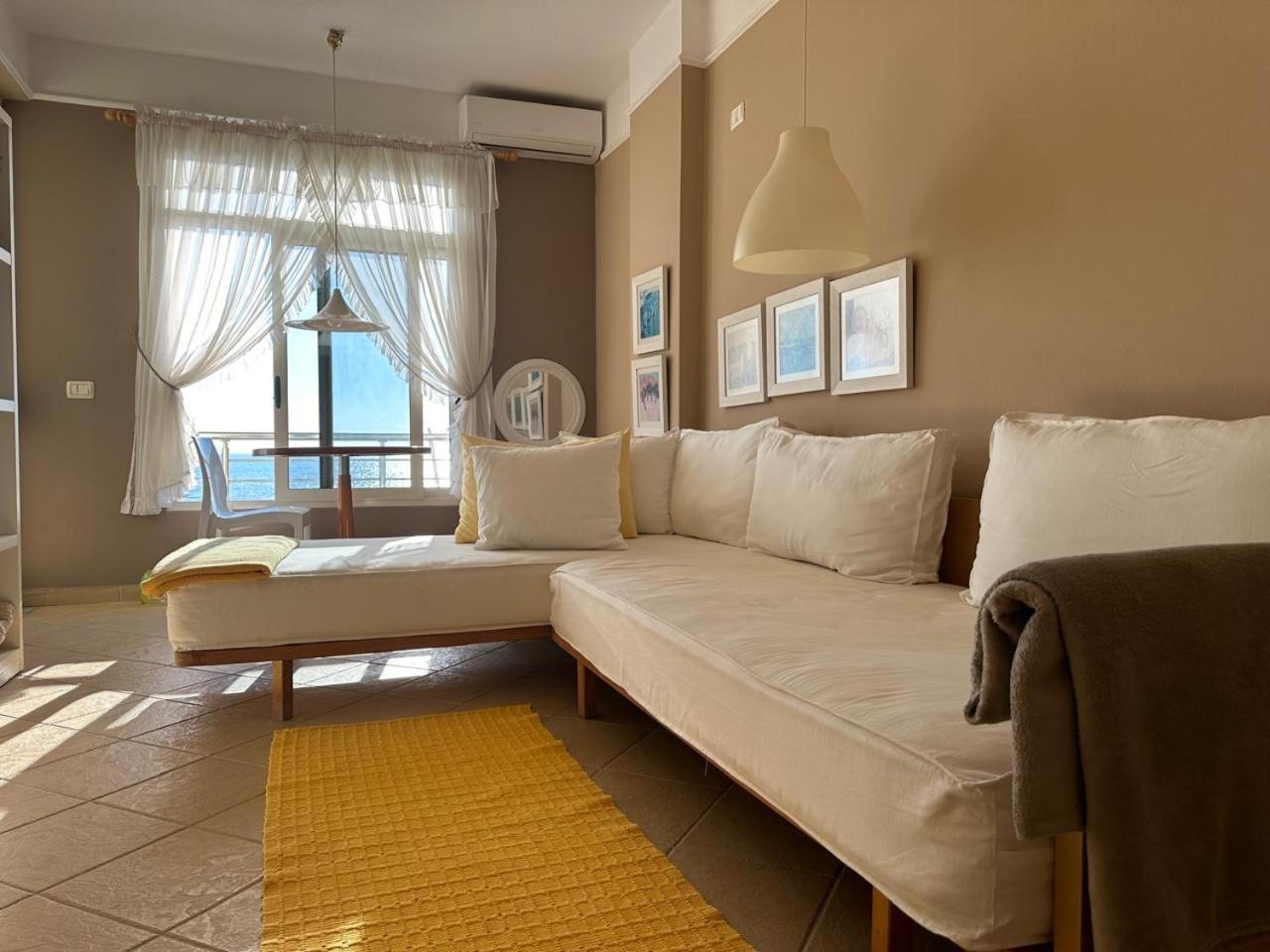 Beach View! Seaside Apartment Durres Exterior photo