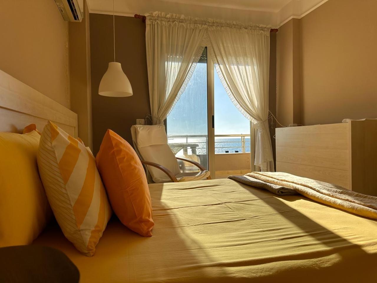 Beach View! Seaside Apartment Durres Exterior photo